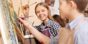 Rivoluzione nell'alta formazione artistica: Arriva la street art, nascono teatroterapia e danzaterapia