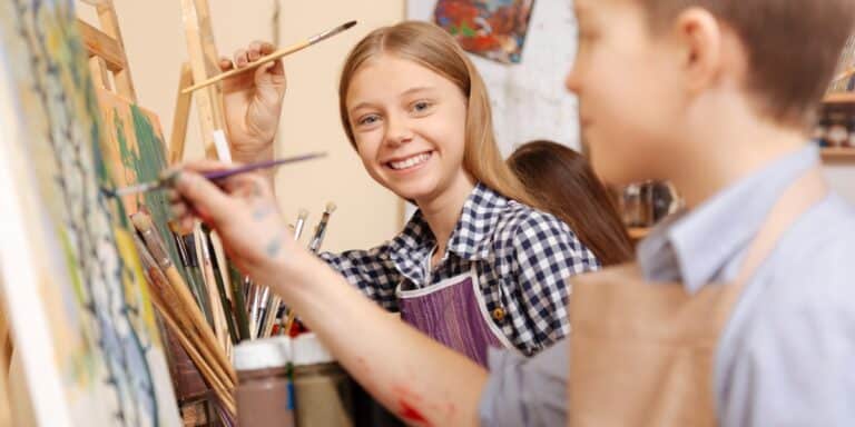 Rivoluzione nell'alta formazione artistica: Arriva la street art, nascono teatroterapia e danzaterapia