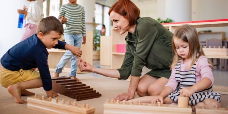 L'approccio montessoriano all'educazione: strategie per sviluppare il potenziale di ogni bambino.