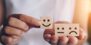Navigare tra le emozioni: come i genitori possono aiutare i figli a comprendere le emozioni e affrontare le sfide della vita