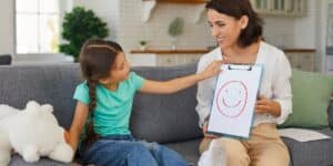 Intelligenza emotiva e rendimento scolastico: Approcci per genitori per sviluppare le competenze interpersonali