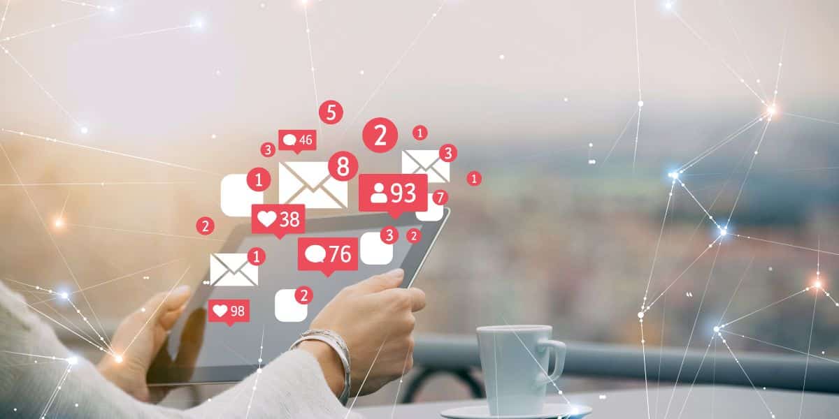 Come sopravvivere alle chat di classe dei genitori: Una guida semi-seria per non impazzire