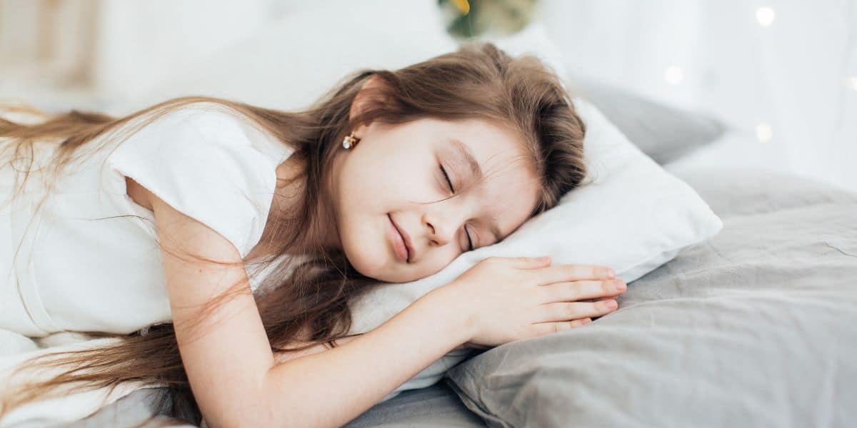 La scienza del sonno: Tecniche per ottimizzare il riposo e potenziare le performance scolastiche.