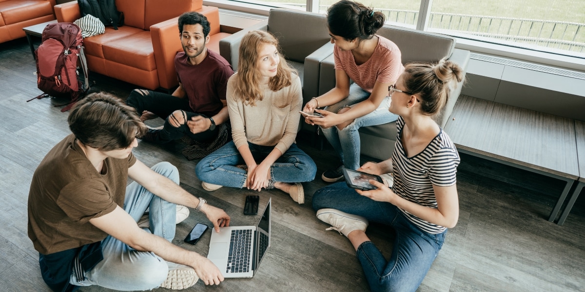 Competenze interpersonali: le 10 soft skill più richieste dalle aziende e come migliorarle