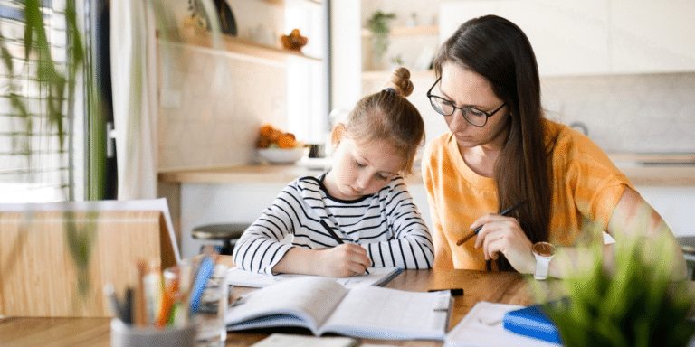 Come incentivare i figli nello studio? 8 principi da seguire.